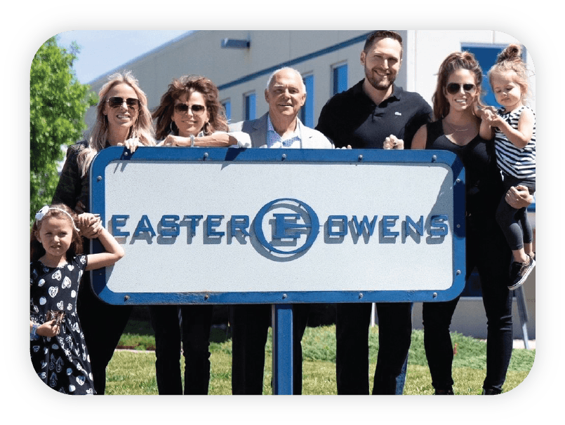 easter_family_image@2x-8